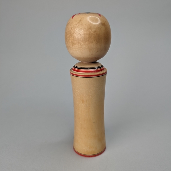 Japanese Wood Kokeshi Doll - Picture 6 of 10